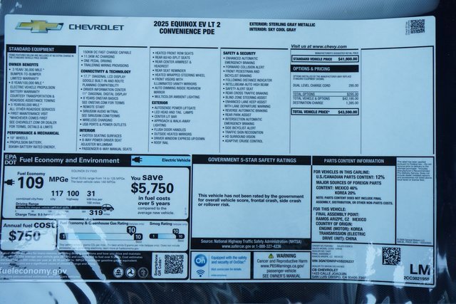 New 2025 Chevrolet Equinox EV LT image 30