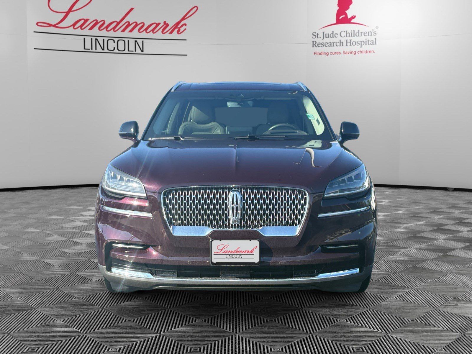 Certified 2023 Lincoln Aviator Reserve w/ Equipment Group 201A AWD/4WD image 8