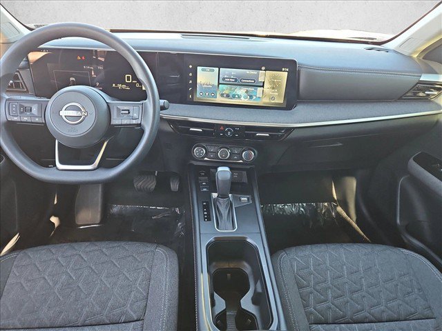 Certified 2025 Nissan Kicks SV w/ SV Premium Package AWD/4WD image 23