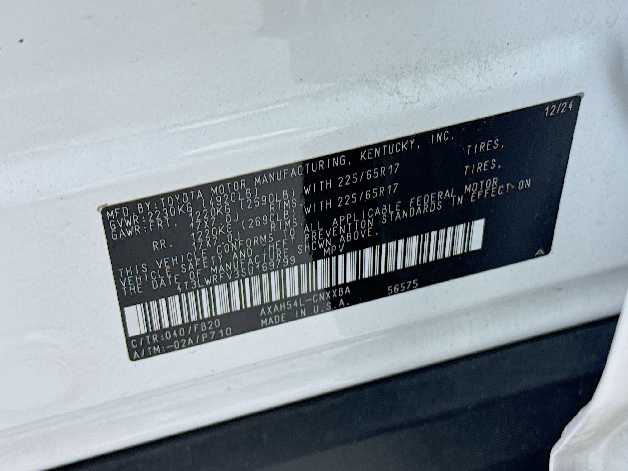 Used 2025 Toyota RAV4 LE AWD/4WD image 28