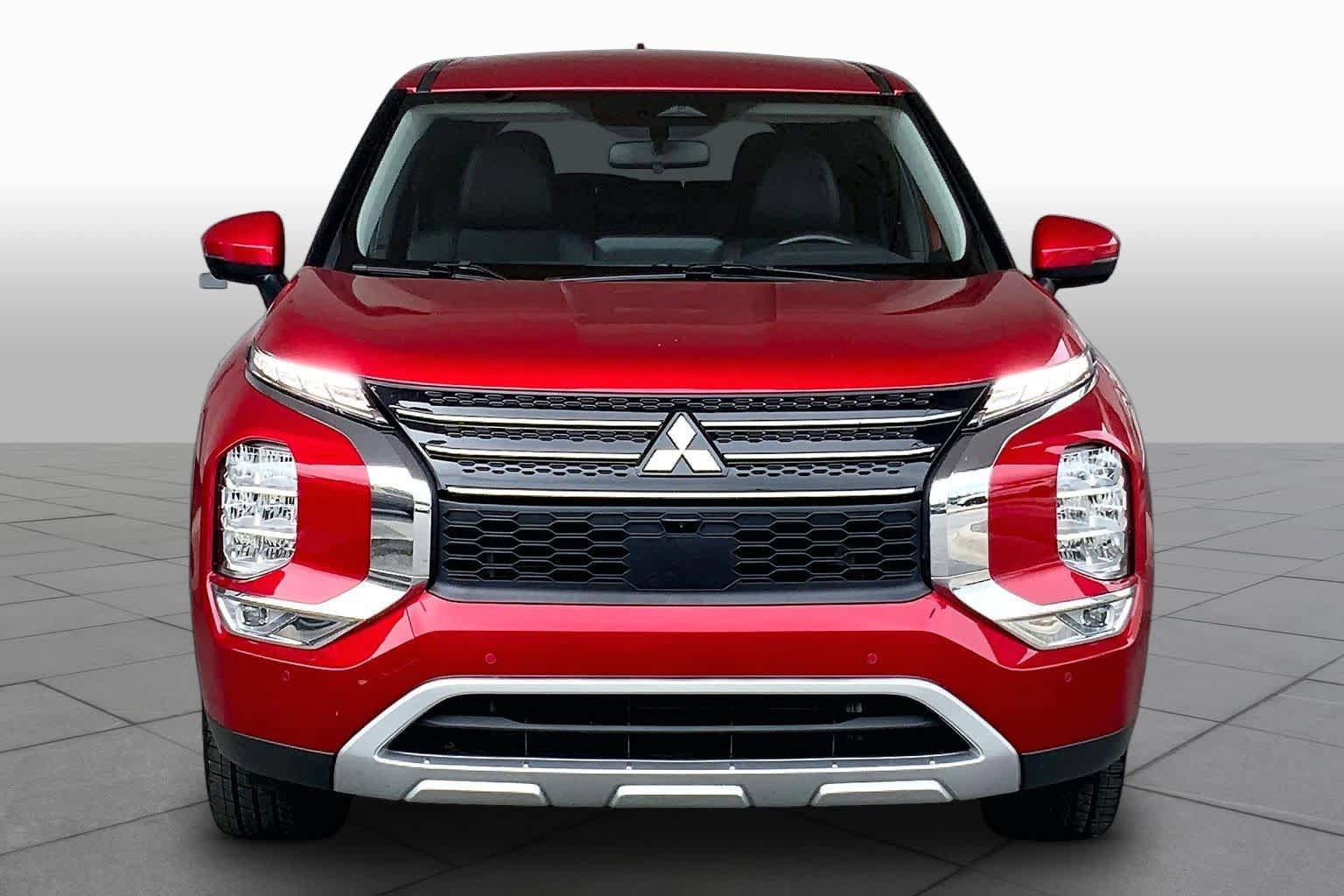 Used 2024 Mitsubishi Outlander SE FWD image 5