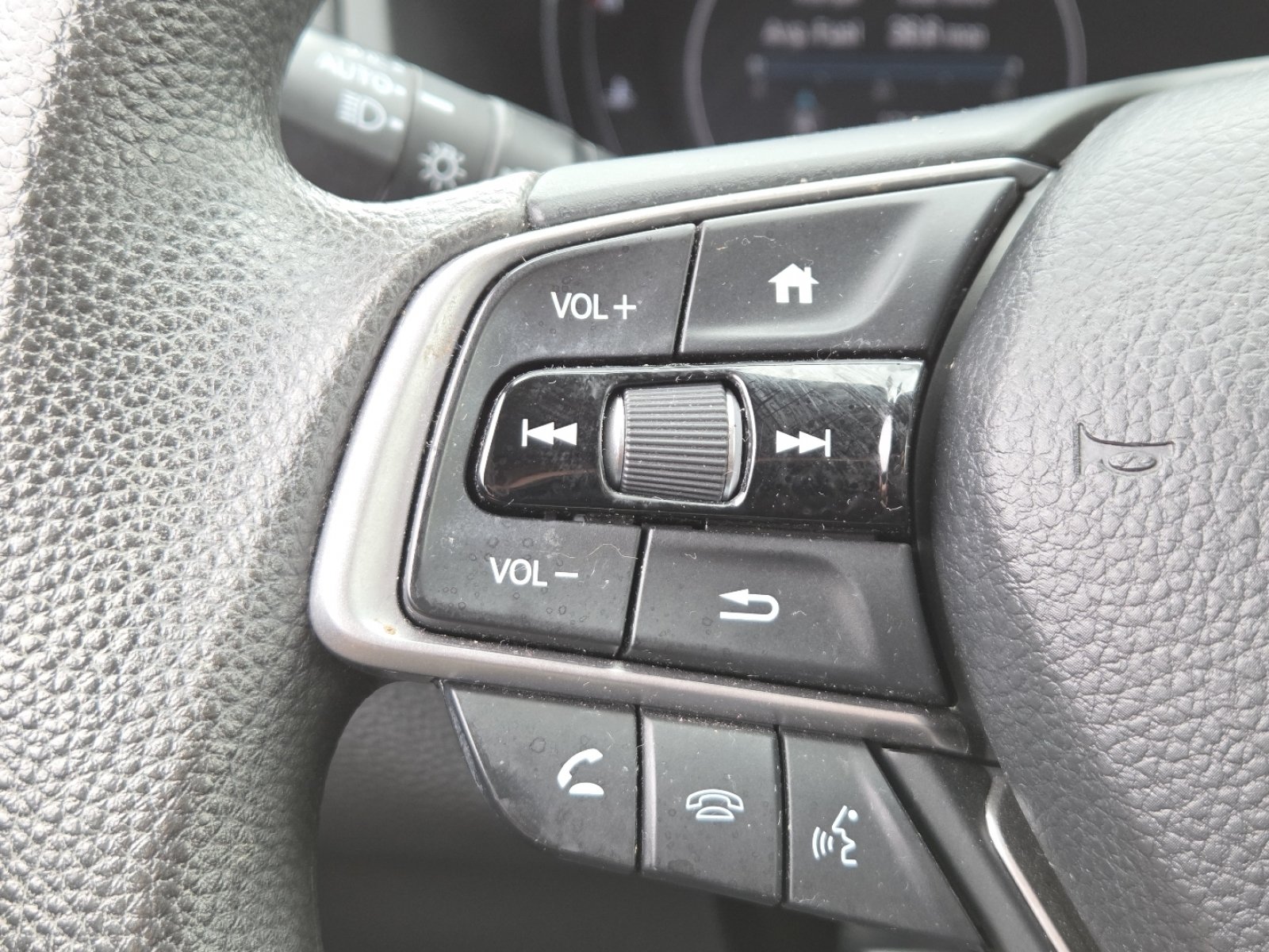 Used 2019 Honda Accord EX image 30