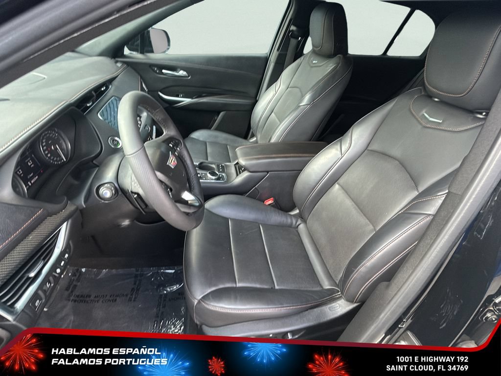 Used 2022 Cadillac XT4 Sport AWD/4WD image 13