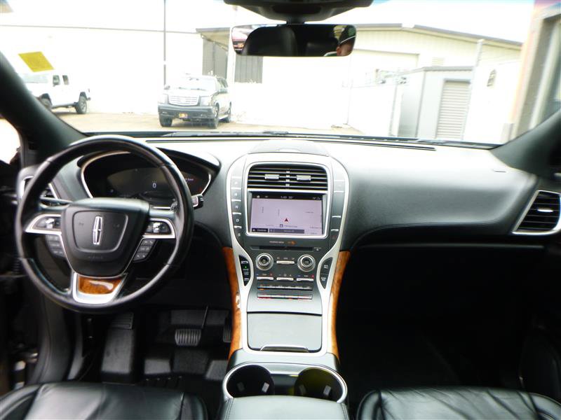 Used 2019 Lincoln Nautilus Select AWD/4WD image 9