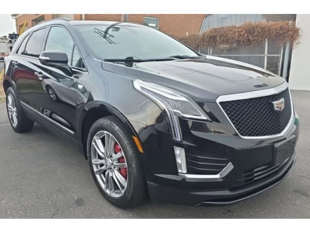 Certified 2023 Cadillac XT5 Sportv image 2