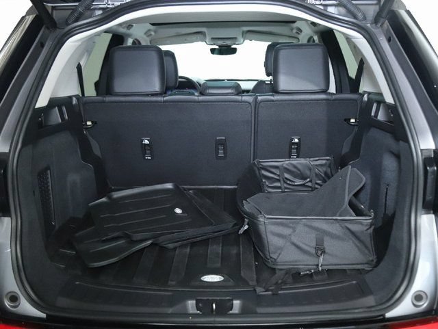 Used 2025 Land Rover Discovery Sport S AWD/4WD image 36
