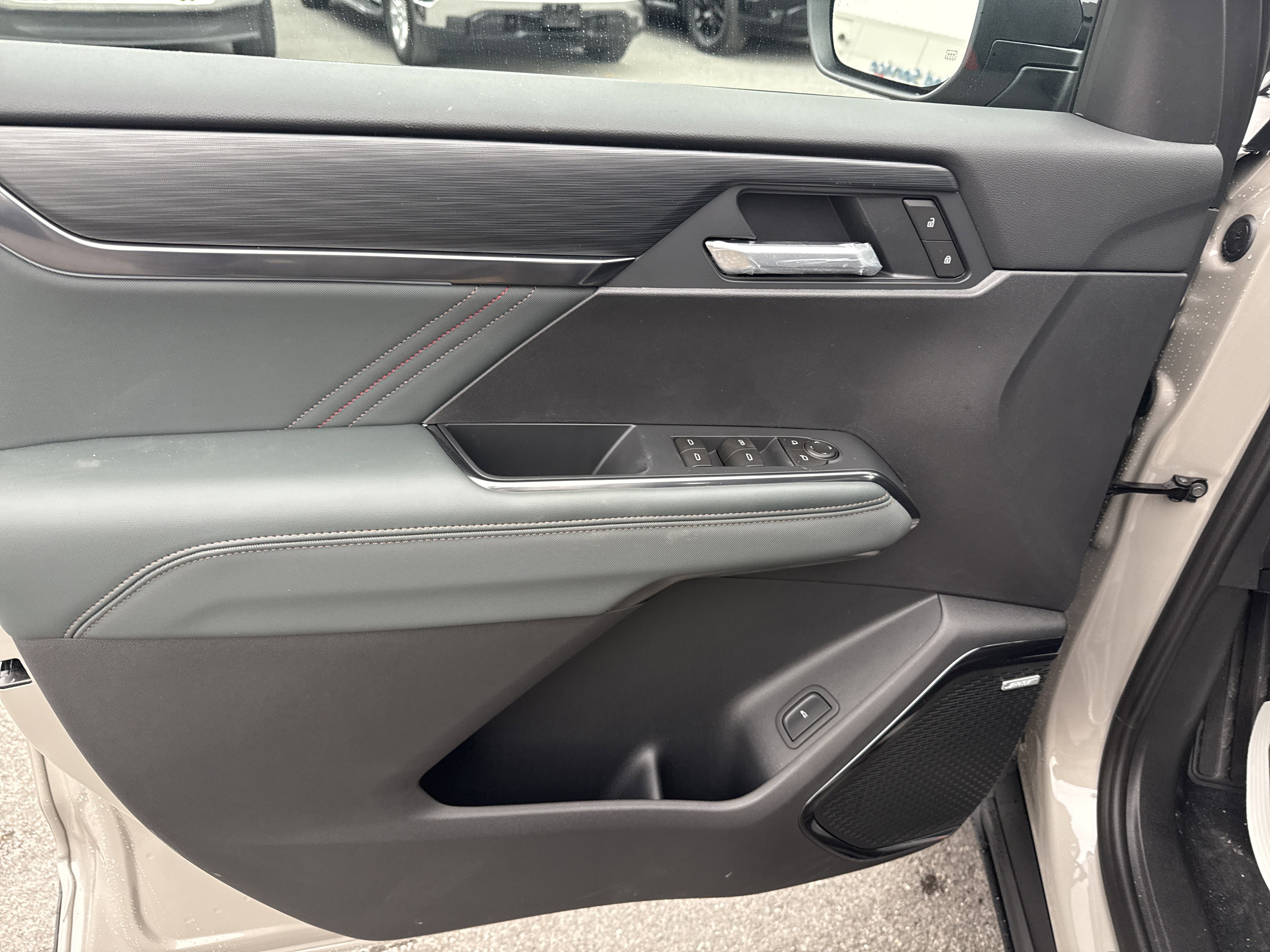 New 2026 GMC Acadia AT4 image 17