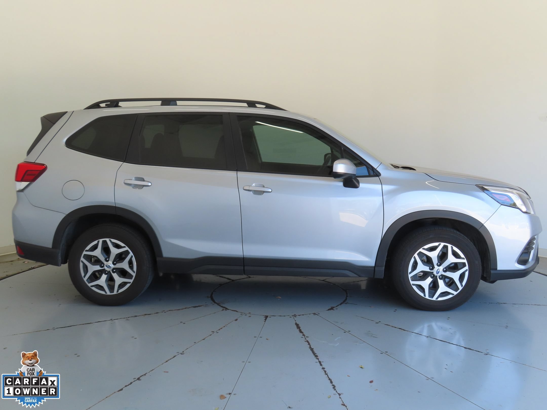 Used 2024 Subaru Forester Premium AWD/4WD image 2