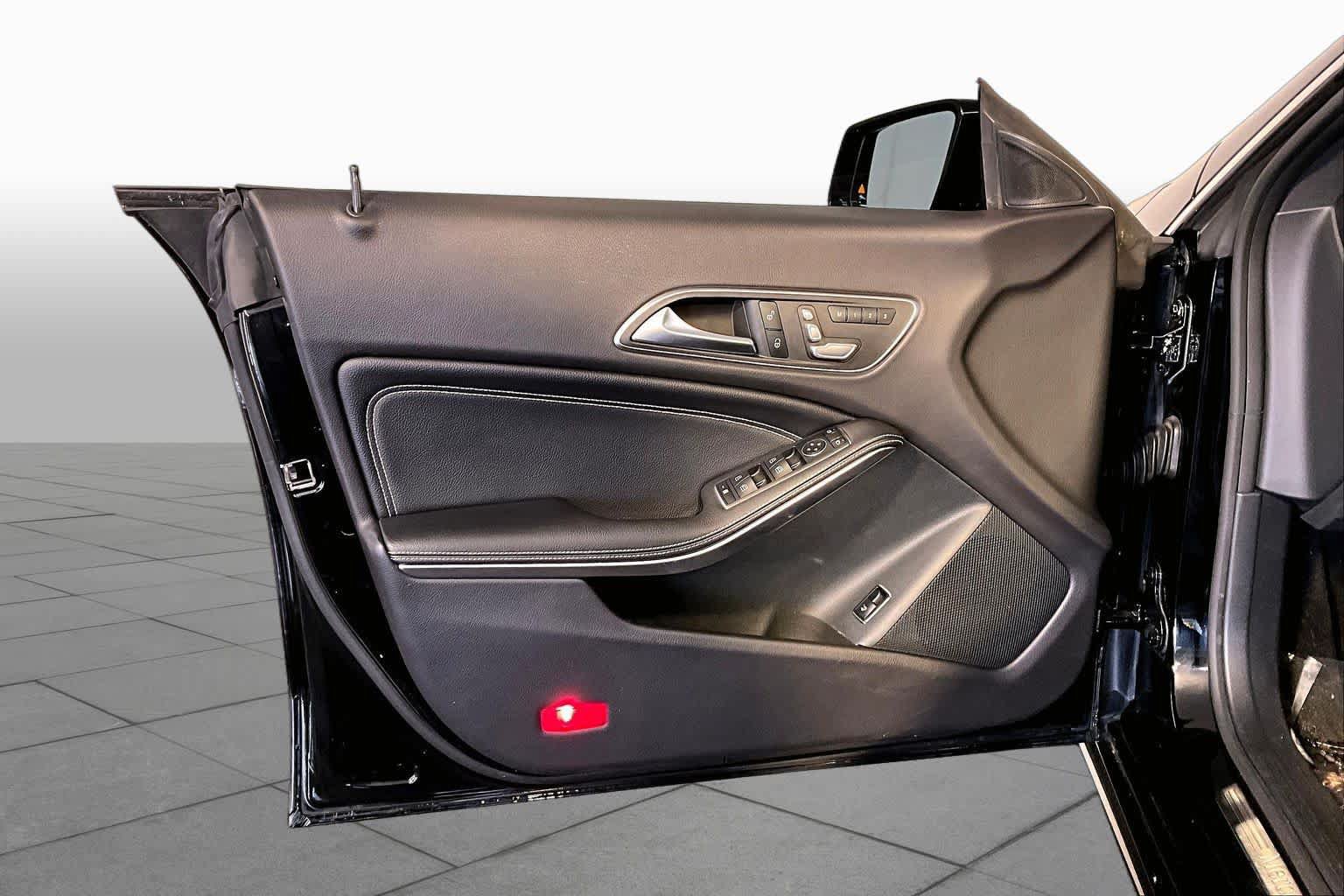 Used 2019 Mercedes-Benz CLA 250 4MATIC image 22