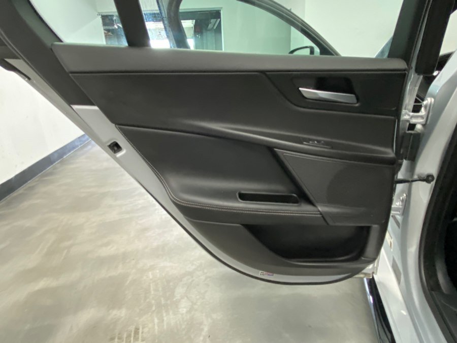 Used 2018 Jaguar XE S image 45