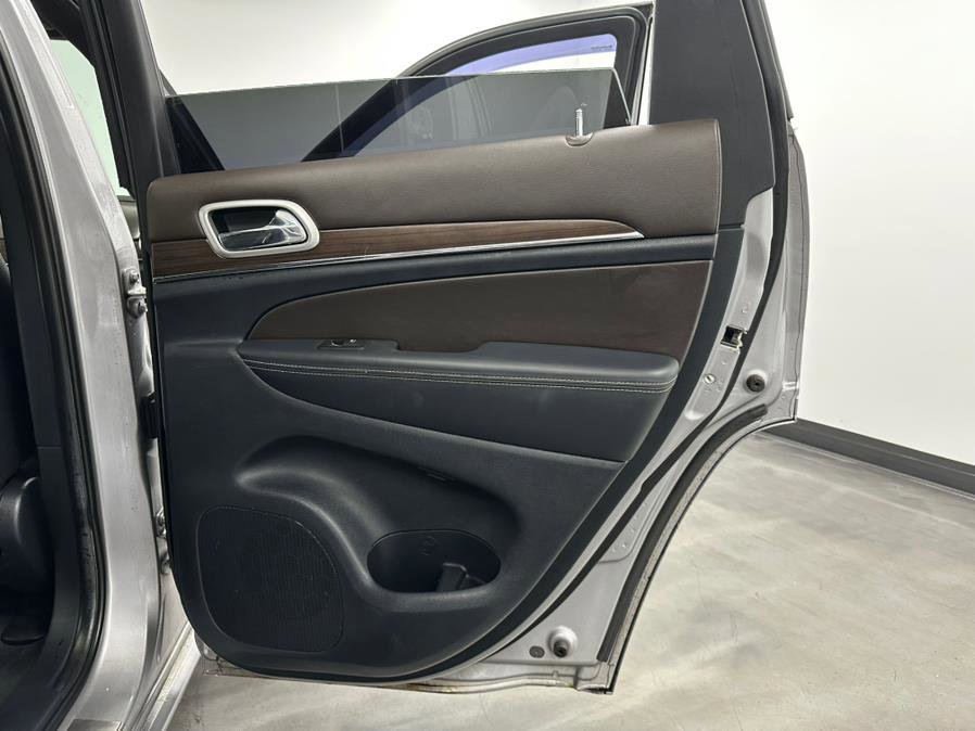 Used 2014 Jeep Grand Cherokee Overland image 29