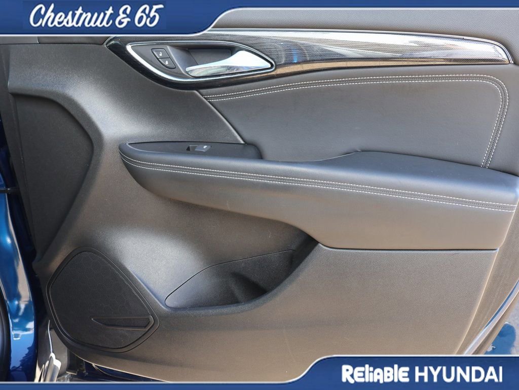 Used 2023 Buick Envision Essence image 9