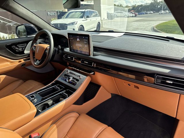 Certified 2024 Lincoln Aviator Black Label w/ Class IV Trailer Tow Package image 22