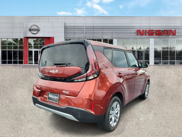 Used 2023 Kia Soul LX FWD image 9