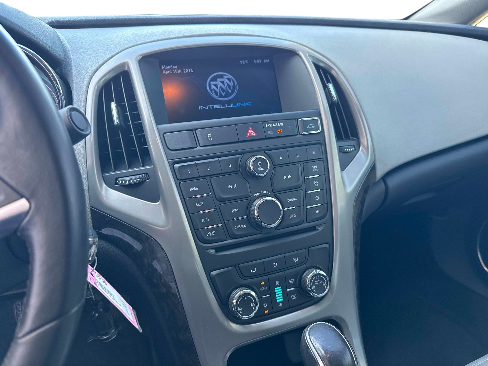 Used 2013 Buick Verano FWD image 23