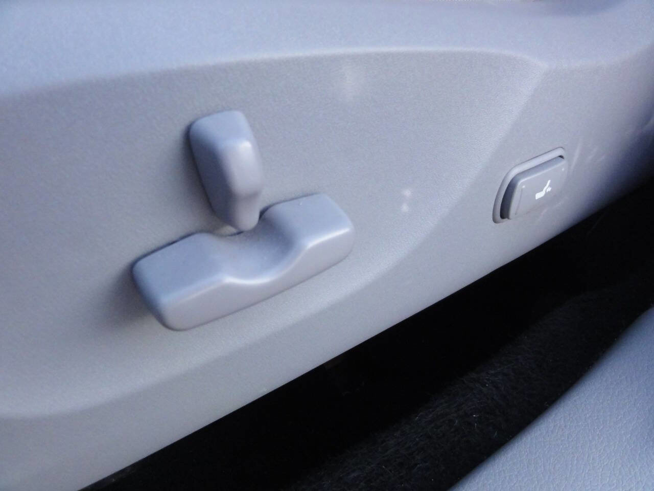 Used 2012 Subaru Forester 2.5X Premium w/ All-Weather Pkg image 29