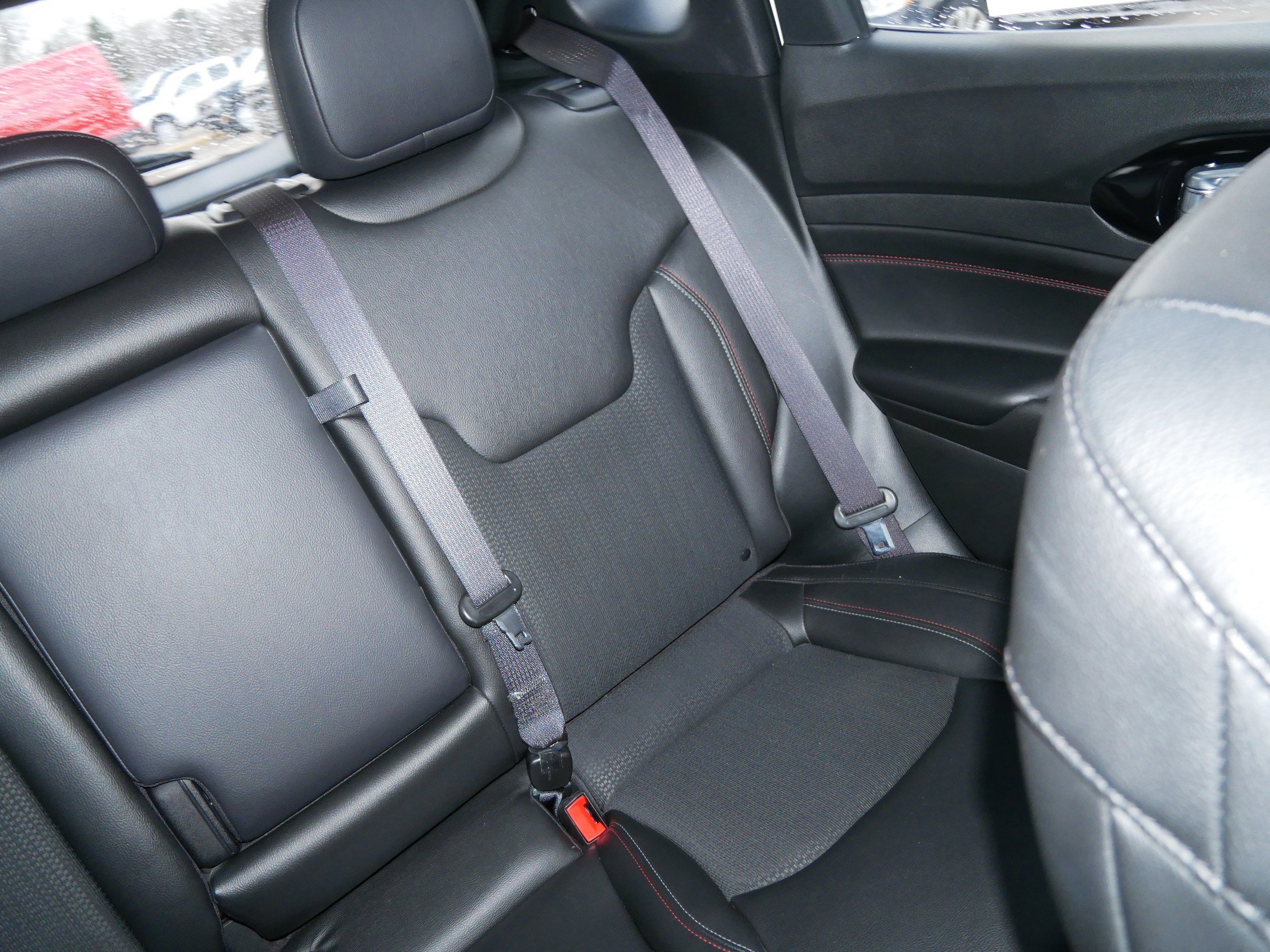 Used 2024 Jeep Compass Trailhawk image 14