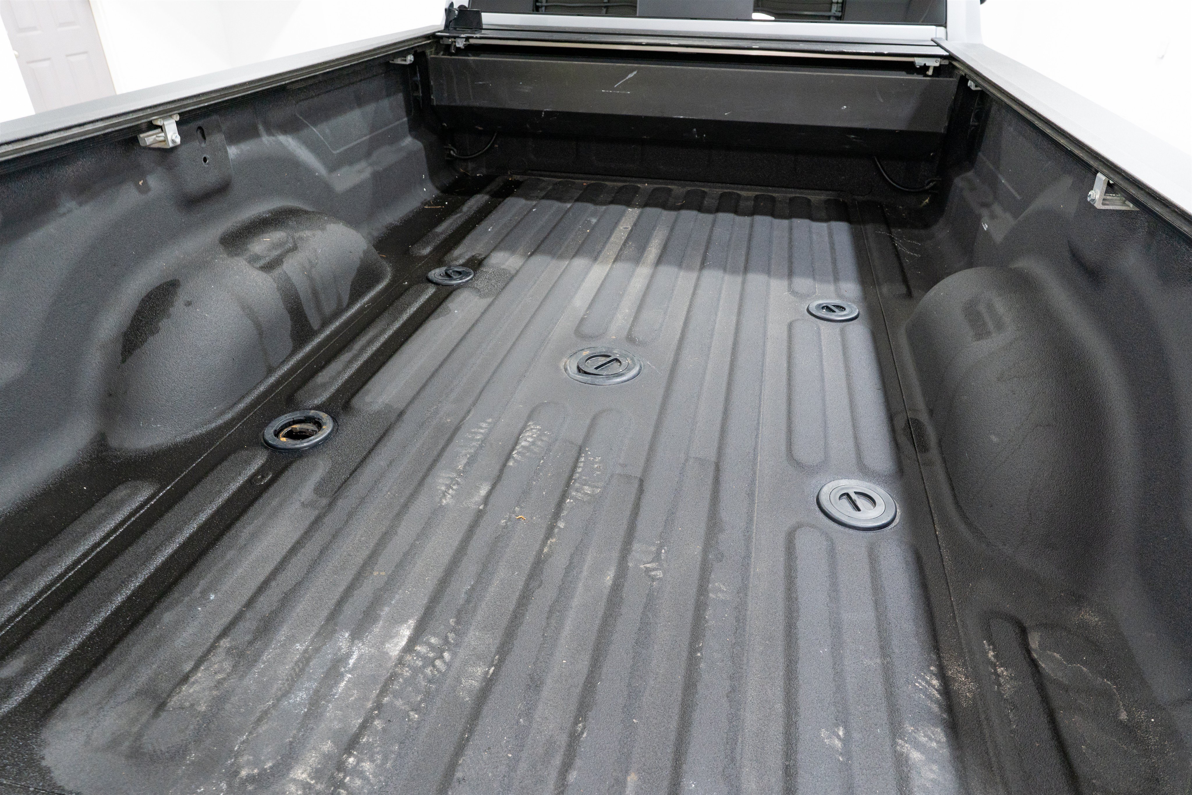 Used 2024 RAM 3500 Big Horn w/ Night Edition AWD/4WD image 14