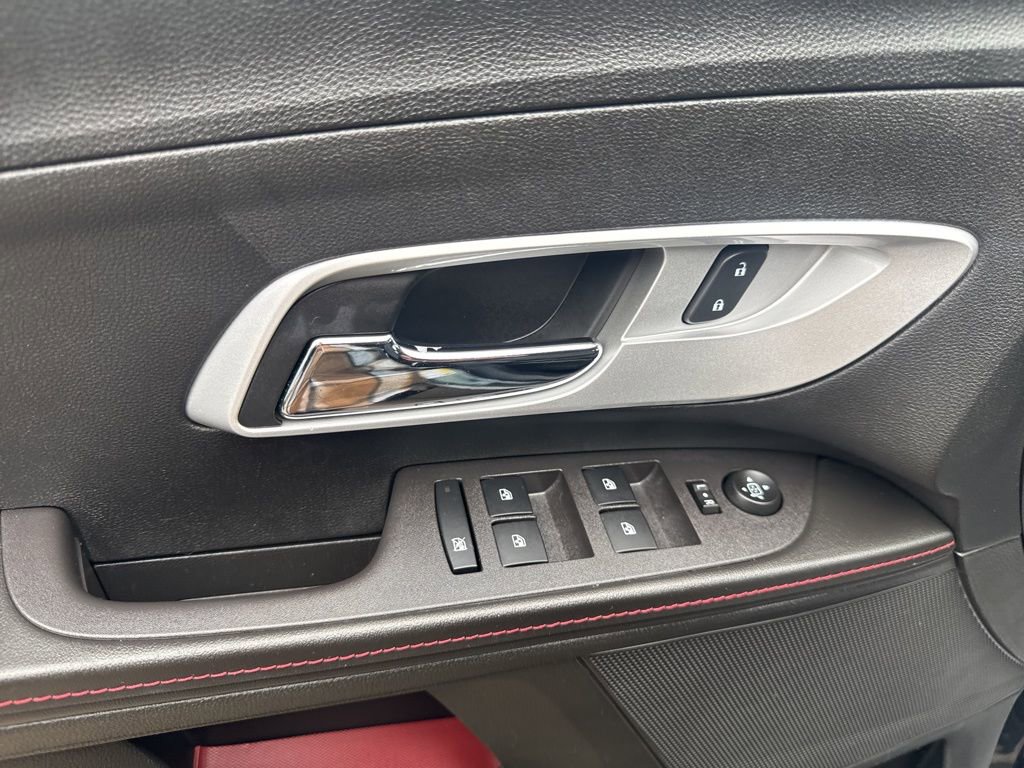 Used 2015 Chevrolet Equinox LT w/ Driver Convenience Package image 21