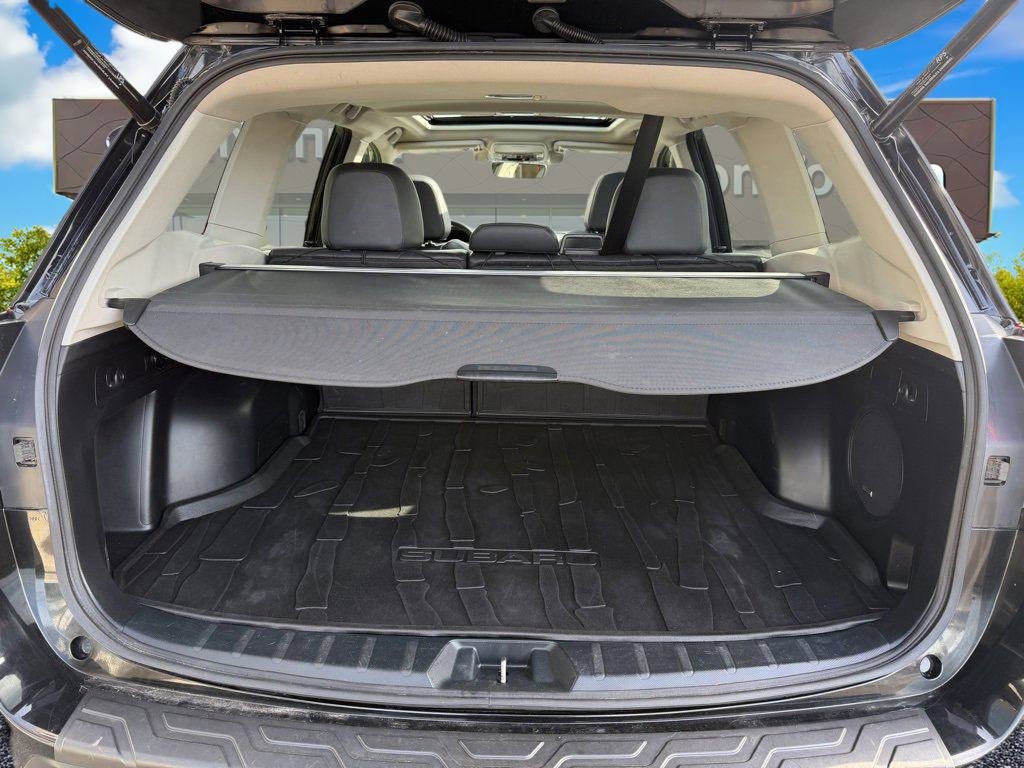 Used 2021 Subaru Forester Limited image 10