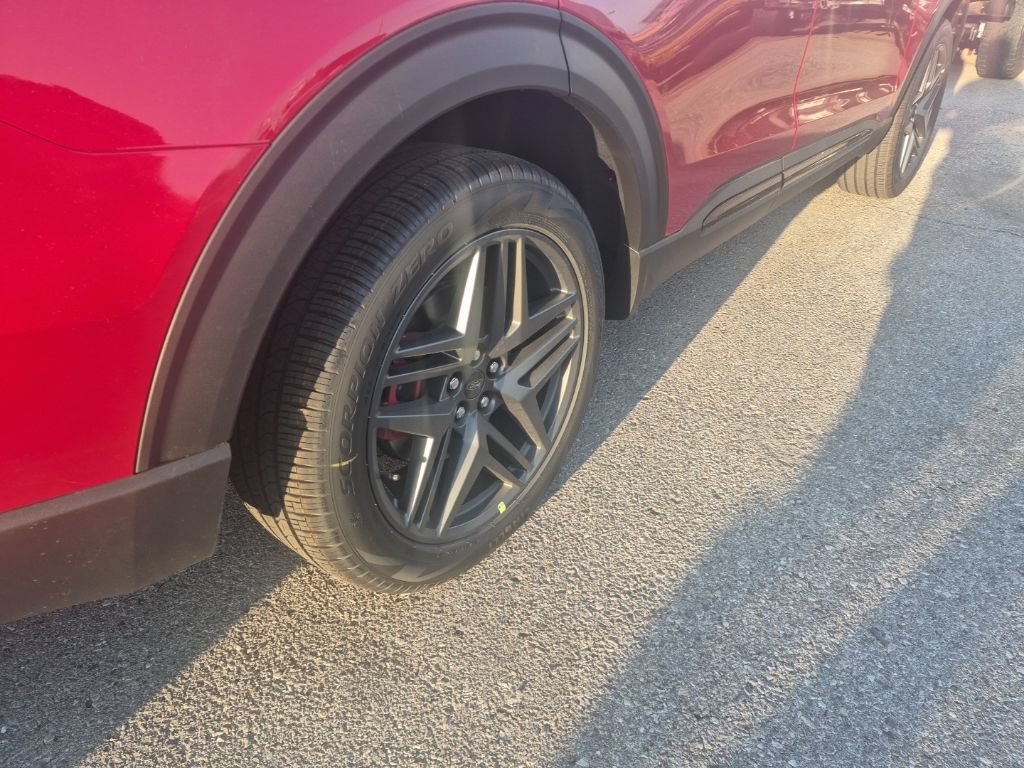 New 2026 Ford Explorer ST-Line w/ ST-Line Street Pack AWD/4WD image 14