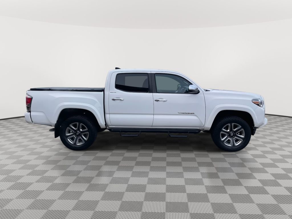 Used 2019 Toyota Tacoma Limited image 8