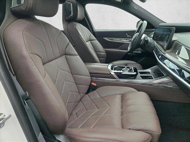 Used 2023 BMW 760i xDrive 760i xDrive image 21