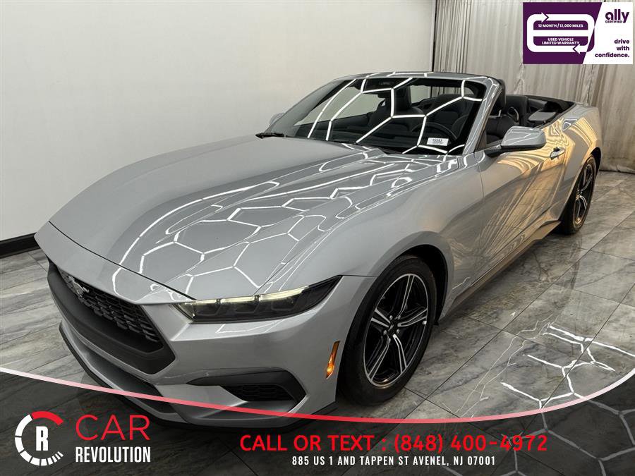 Used 2025 Ford Mustang Premium RWD image 13