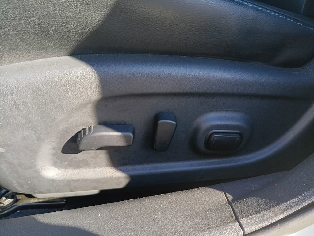 Used 2018 Nissan Altima 2.5 SR w/ SR Midnight Edition image 11