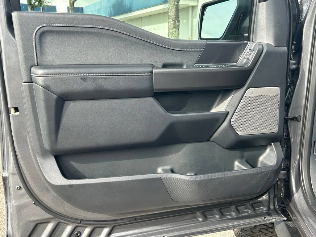 Used 2025 Ford F150 Lariat w/ Equipment Group 501A Mid AWD/4WD image 38