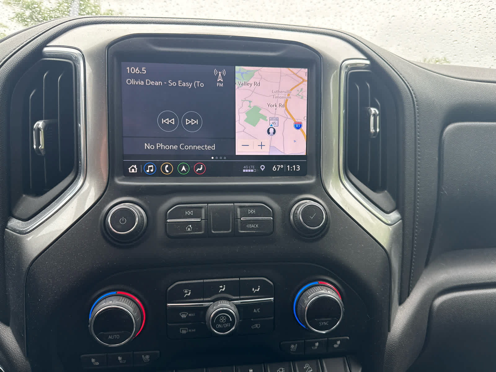Used 2019 Chevrolet Silverado 1500 LTZ AWD/4WD image 6