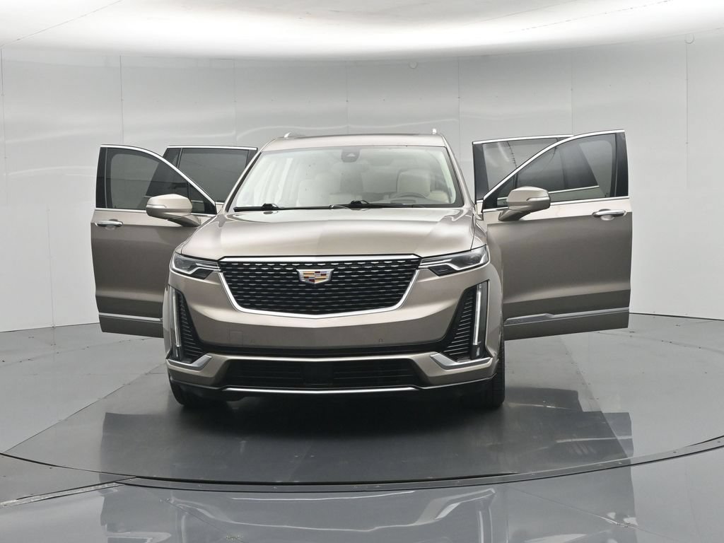 Used 2022 Cadillac XT6 Premium Luxury w/ Technology Package FWD image 36