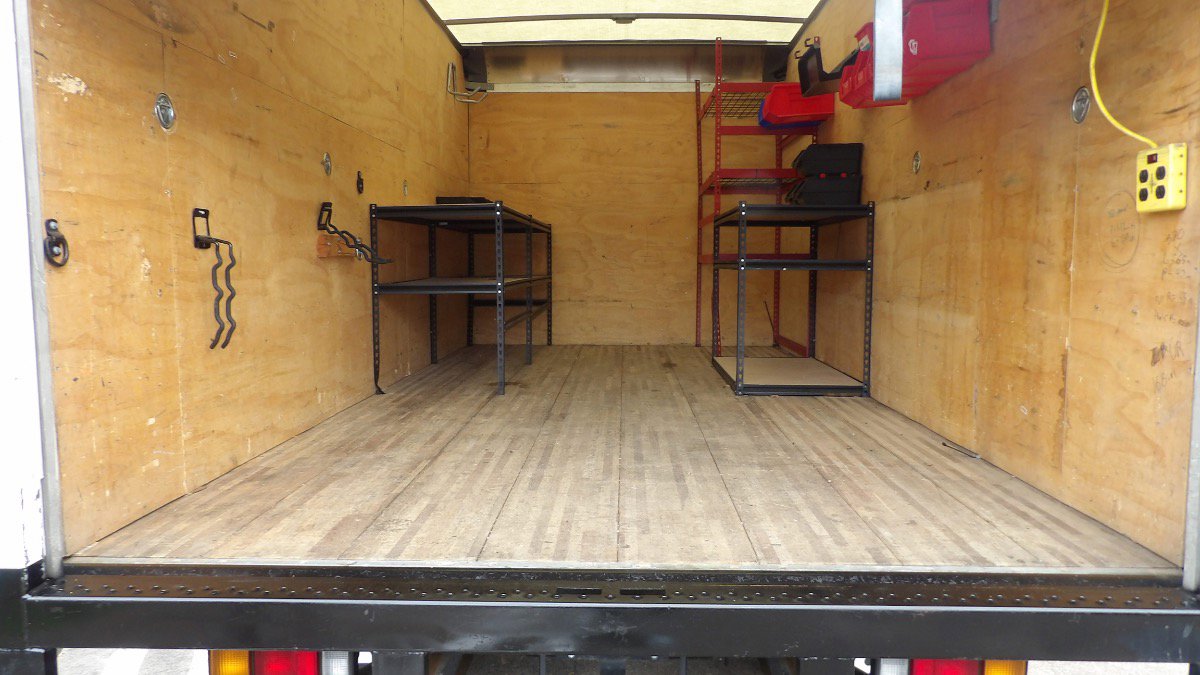 Used 2020 Isuzu NPR RWD image 35