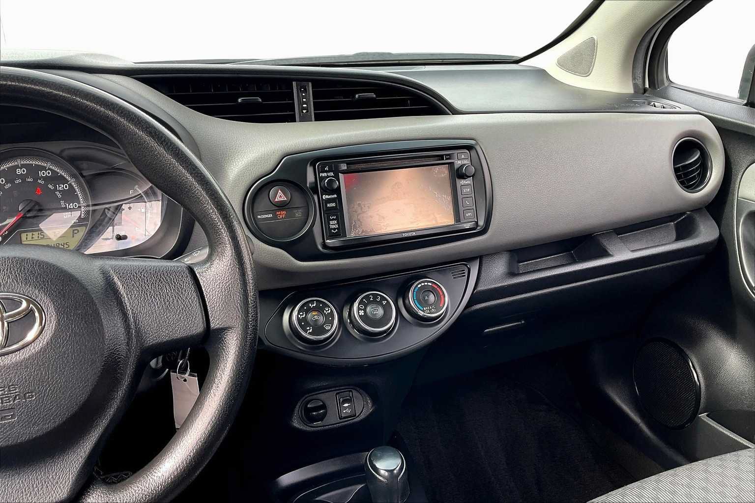 Used 2015 Toyota Yaris L FWD image 6