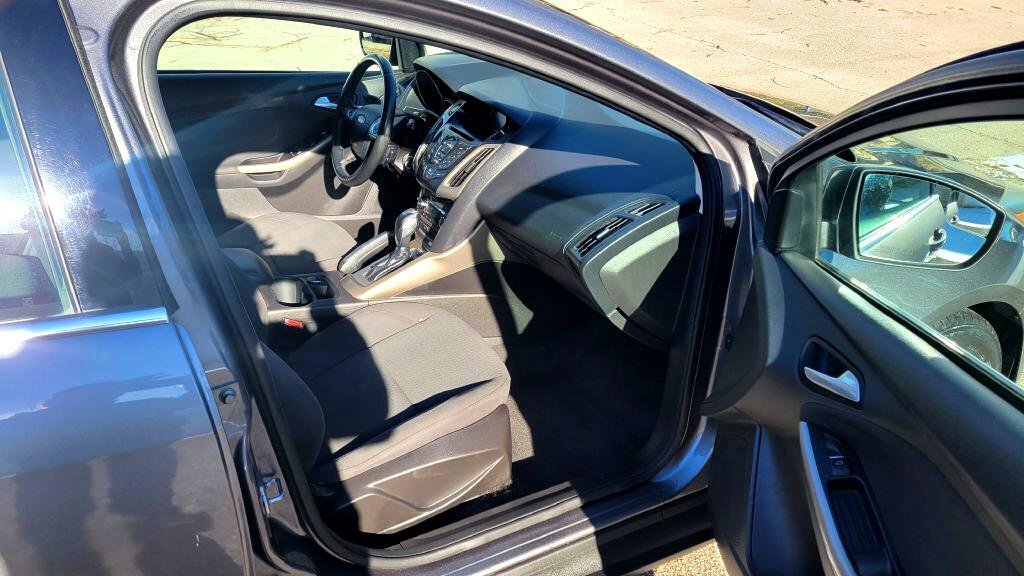 Used 2012 Ford Focus SEL image 12