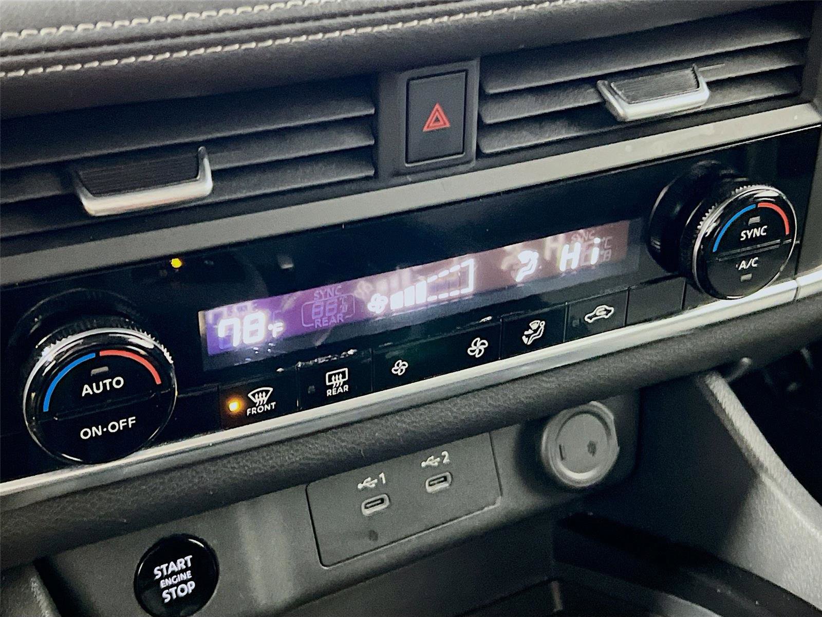 Used 2024 Nissan Rogue SV image 11