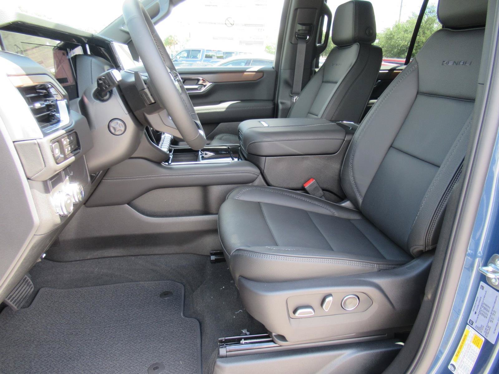 New 2026 GMC Yukon Denali w/ Sun & Power Step Package RWD image 19