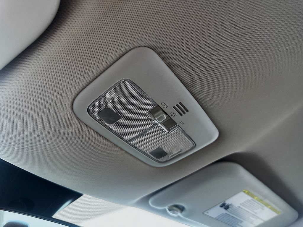 Used 2019 Toyota Corolla LE FWD image 30