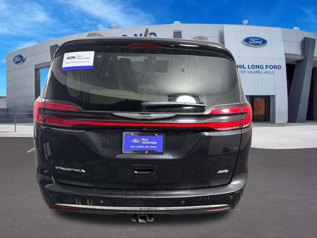 Used 2021 Chrysler Pacifica Touring-L AWD/4WD image 4