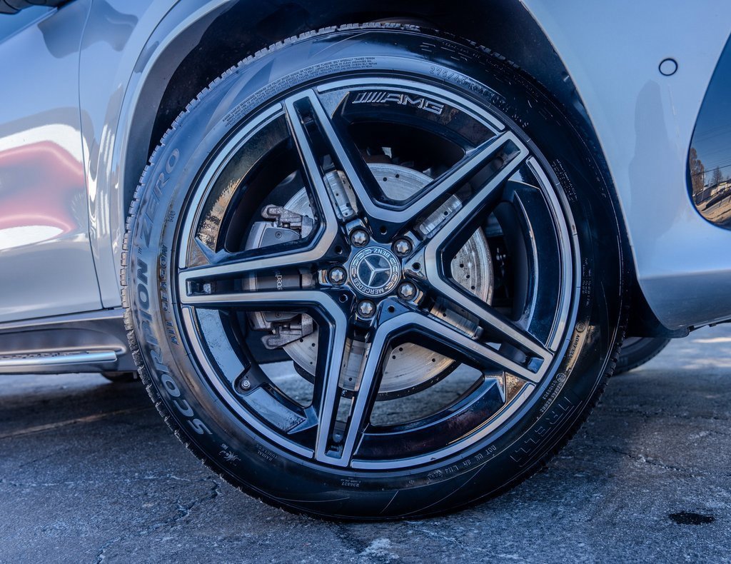 Used 2025 Mercedes-Benz GLS 450 4MATIC w/ AMG Line Exterior image 32