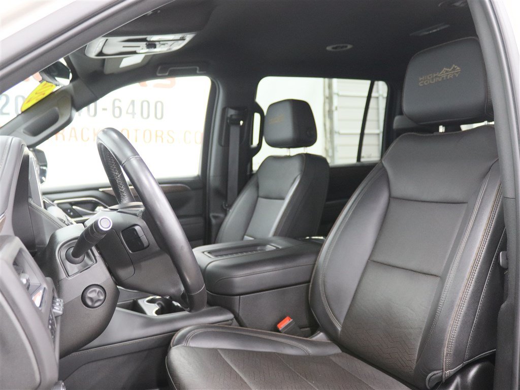 Used 2022 Chevrolet Suburban High Country AWD/4WD image 12