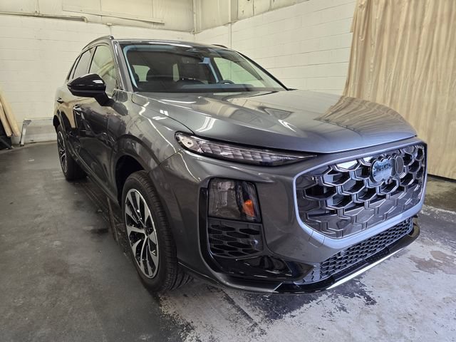 New 2026 Audi Q3 quattro 2.0T AWD/4WD image 3