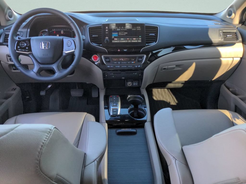 Used 2021 Honda Pilot Touring image 12