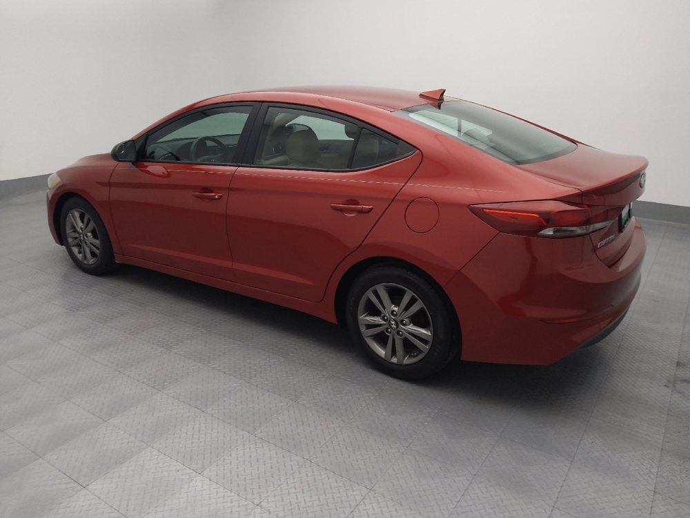 Used 2017 Hyundai Elantra SE image 3