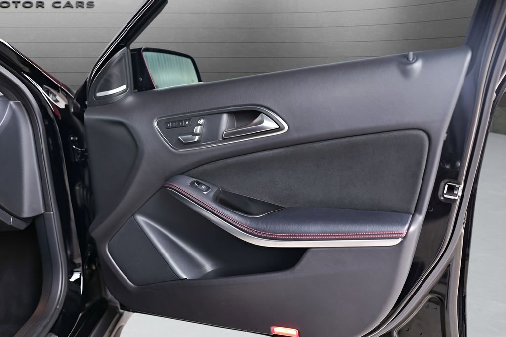 Used 2018 Mercedes-Benz GLA 45 AMG 4MATIC image 62