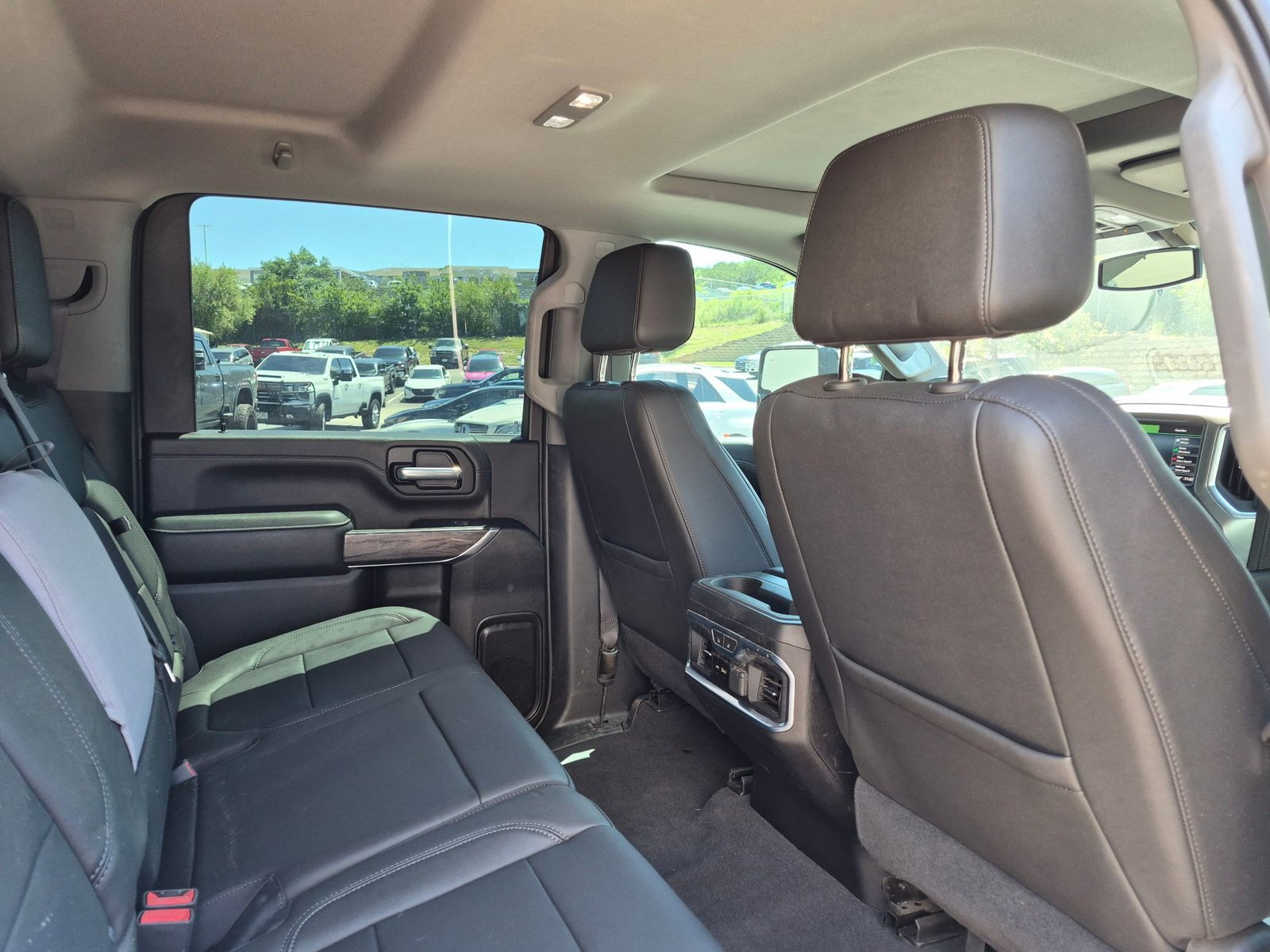 Used 2022 Chevrolet Silverado 2500 LTZ w/ LTZ Plus Package AWD/4WD image 21