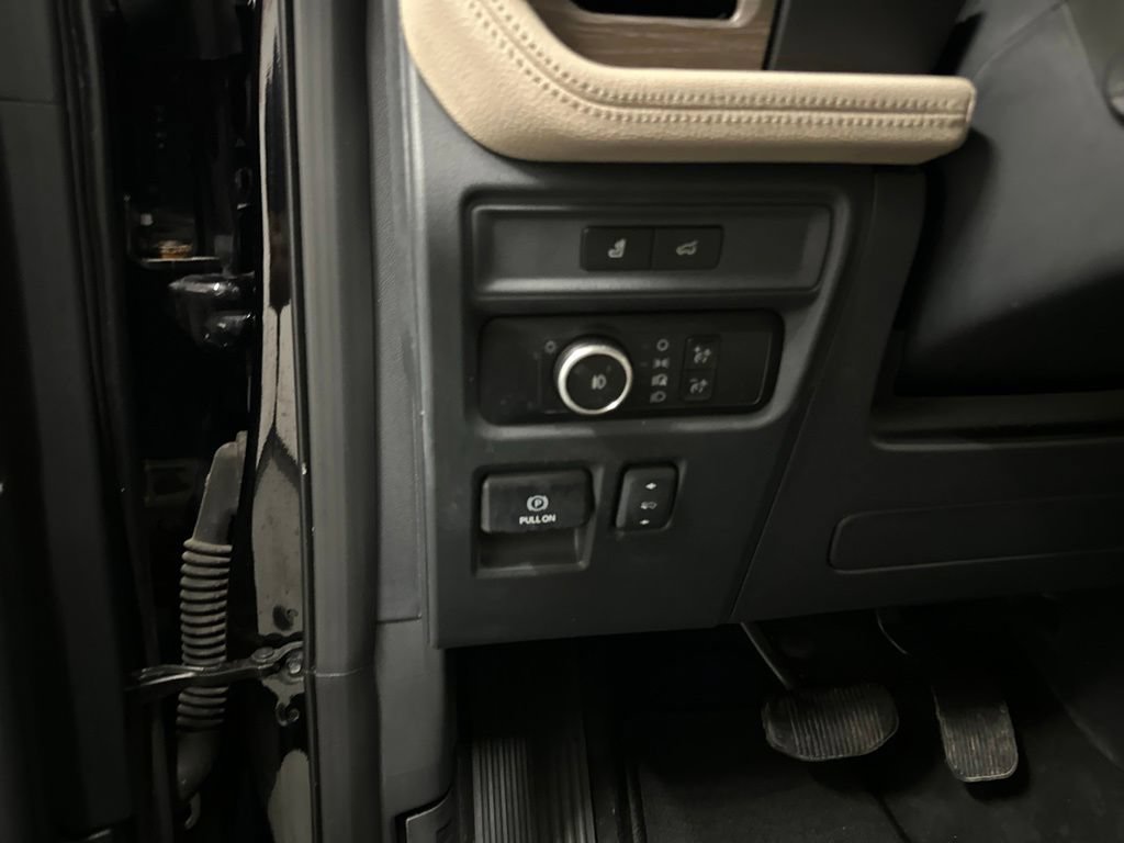 Used 2024 Ford Expedition Max Limited AWD/4WD image 36