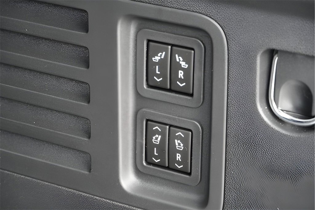 New 2026 Buick Enclave Sport Touring w/ Power Package image 31