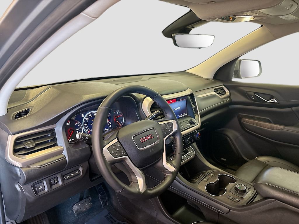 Used 2023 GMC Acadia Denali w/ Denali Ultimate Package image 9