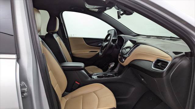 Used 2022 Chevrolet Equinox Premier AWD/4WD image 21